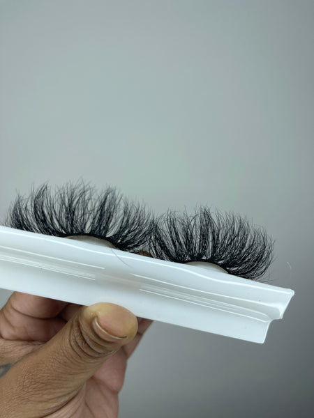 Girly 25mm lashes